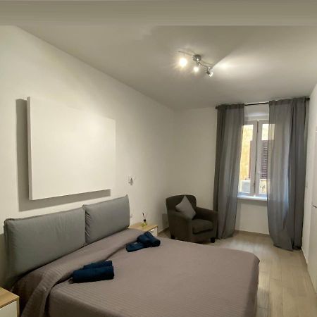 Domus Art Suites Merulana Roma Exterior foto