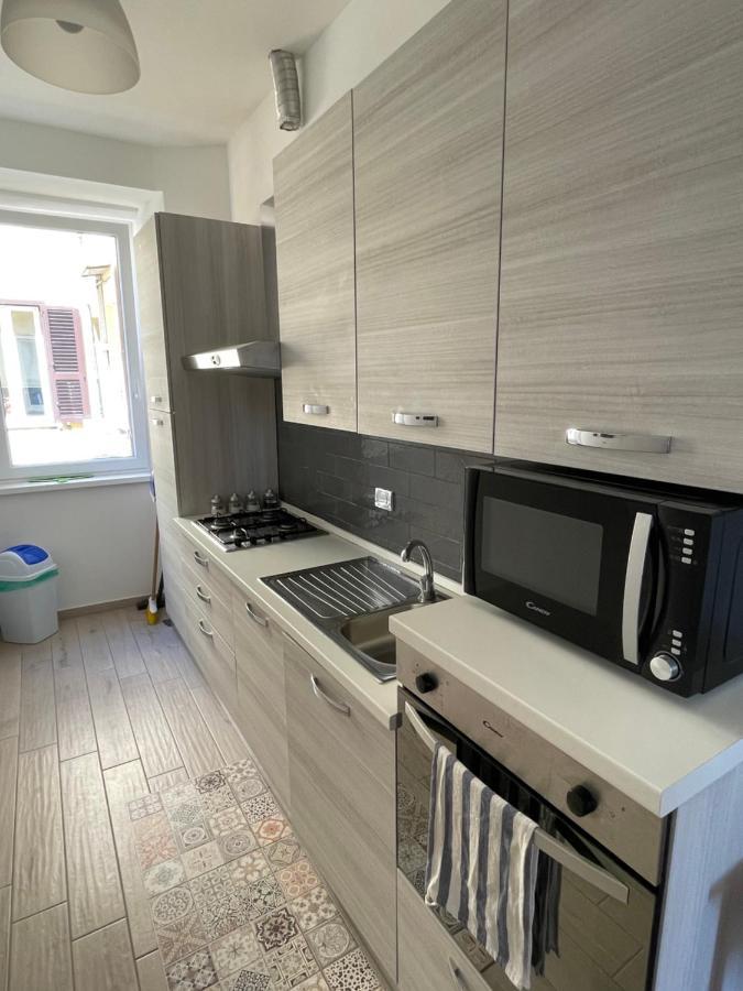 Domus Art Suites Merulana Roma Exterior foto