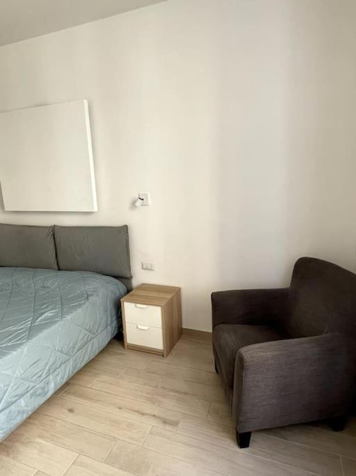 Domus Art Suites Merulana Roma Exterior foto