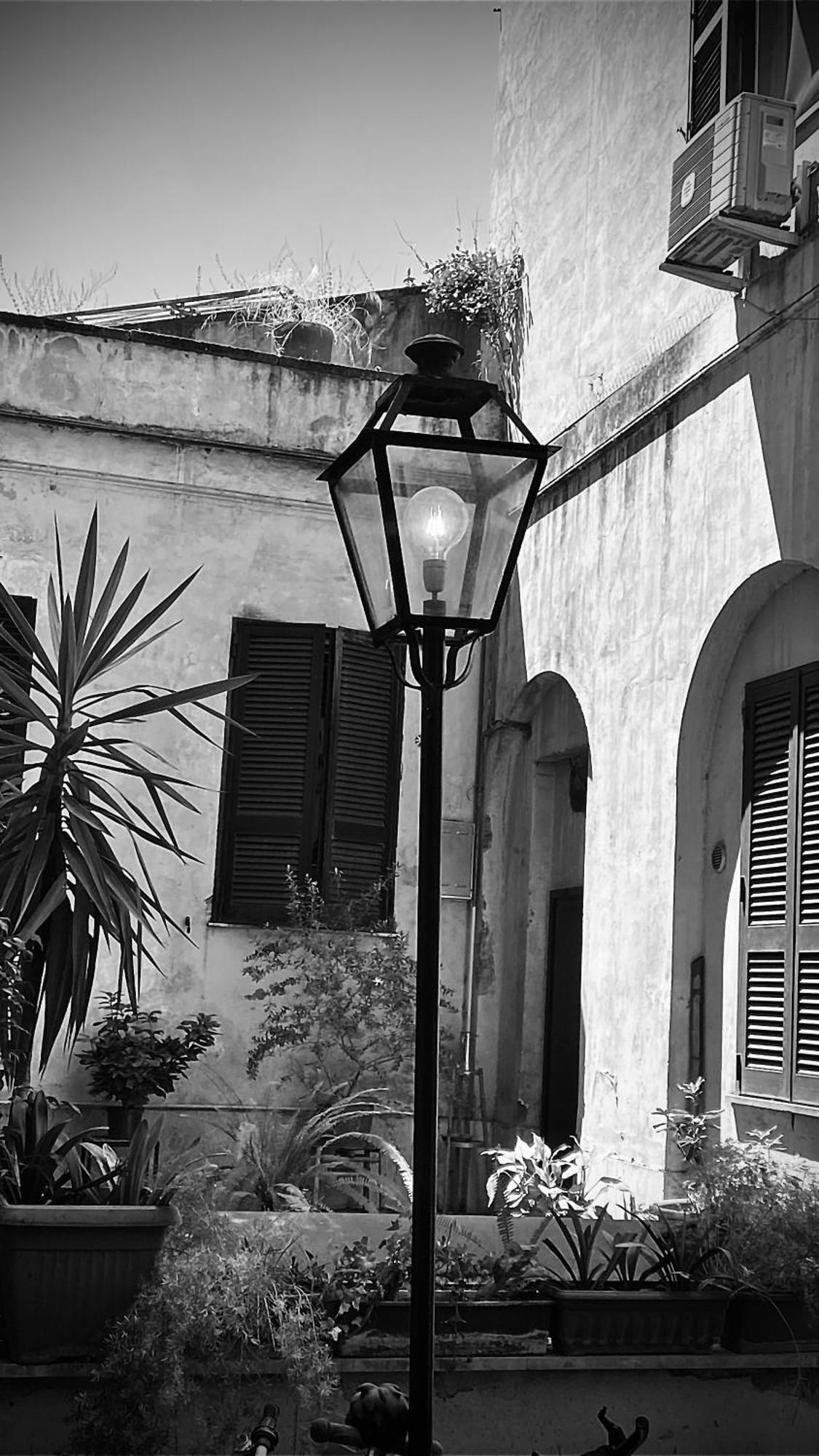 Domus Art Suites Merulana Roma Exterior foto